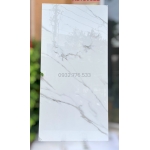 Gạch khổ lớn 90x180 màu trắng vân khói nhẹ nhàng tại quận 2,quận 3