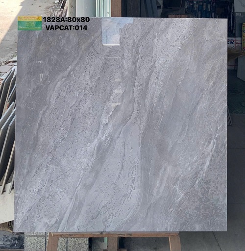 GẠCH LÁT NỀN 80X80 XÁM VÂN ĐÁ CHỒNG LỚP BÓNG KIẾNG