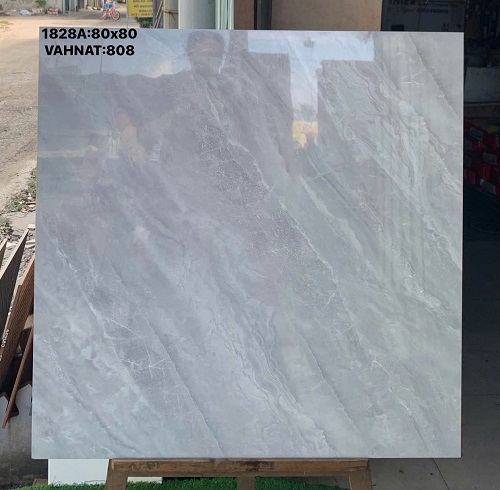 Gạch 80x80 Xám Trắng Vân Đá Nhẹ Bóng Kiếng Bình Tân